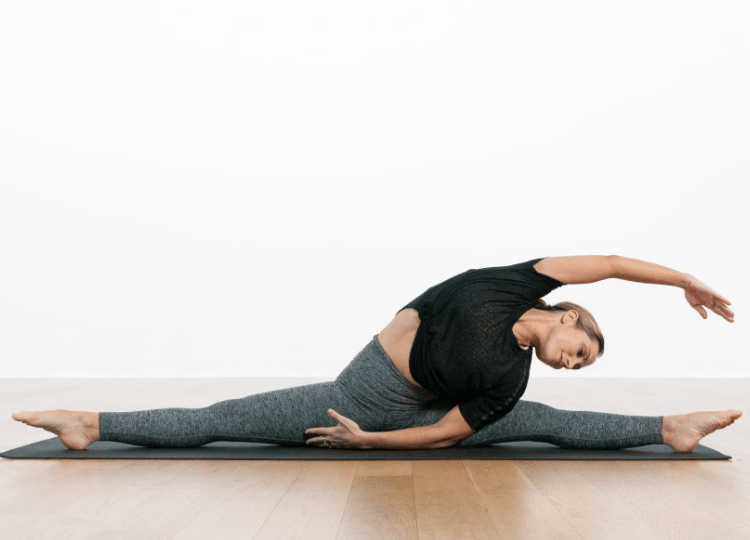 Alo Moves Vs Glo Vs Yoga International Vs Gaia 2022 Online Yoga