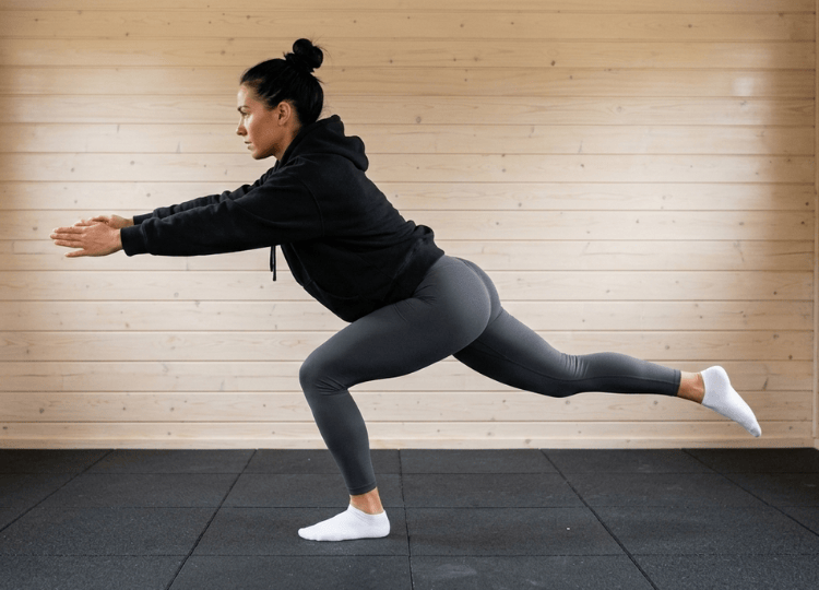 skater squats exercise demo